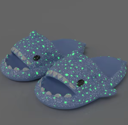 PANTOUFLES REQUINS FLUORESCENTES