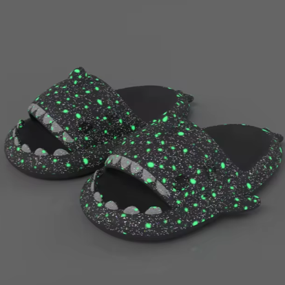 PANTOUFLES REQUINS FLUORESCENTES