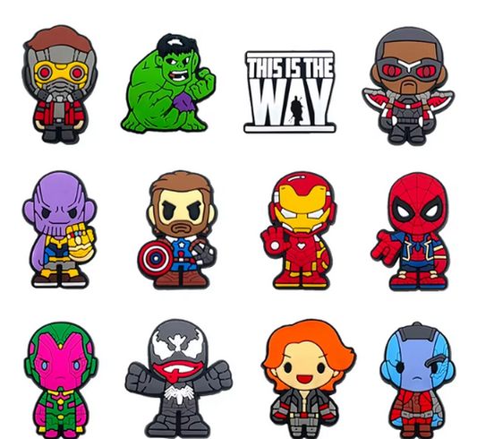 PINS SUPER HEROS